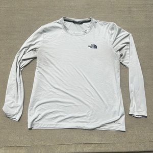 Like New: North Face Men’s Long Sleeve Sun Shirt